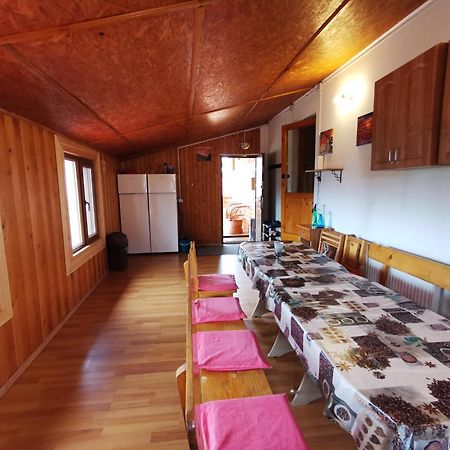 Nona Highland Home Moieciu de Jos Eksteriør billede